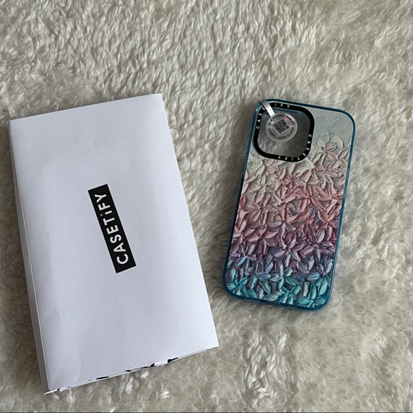 New Casetify Floral Gradient Phone Case IPhone 13 Pro - Picture 1 of 3